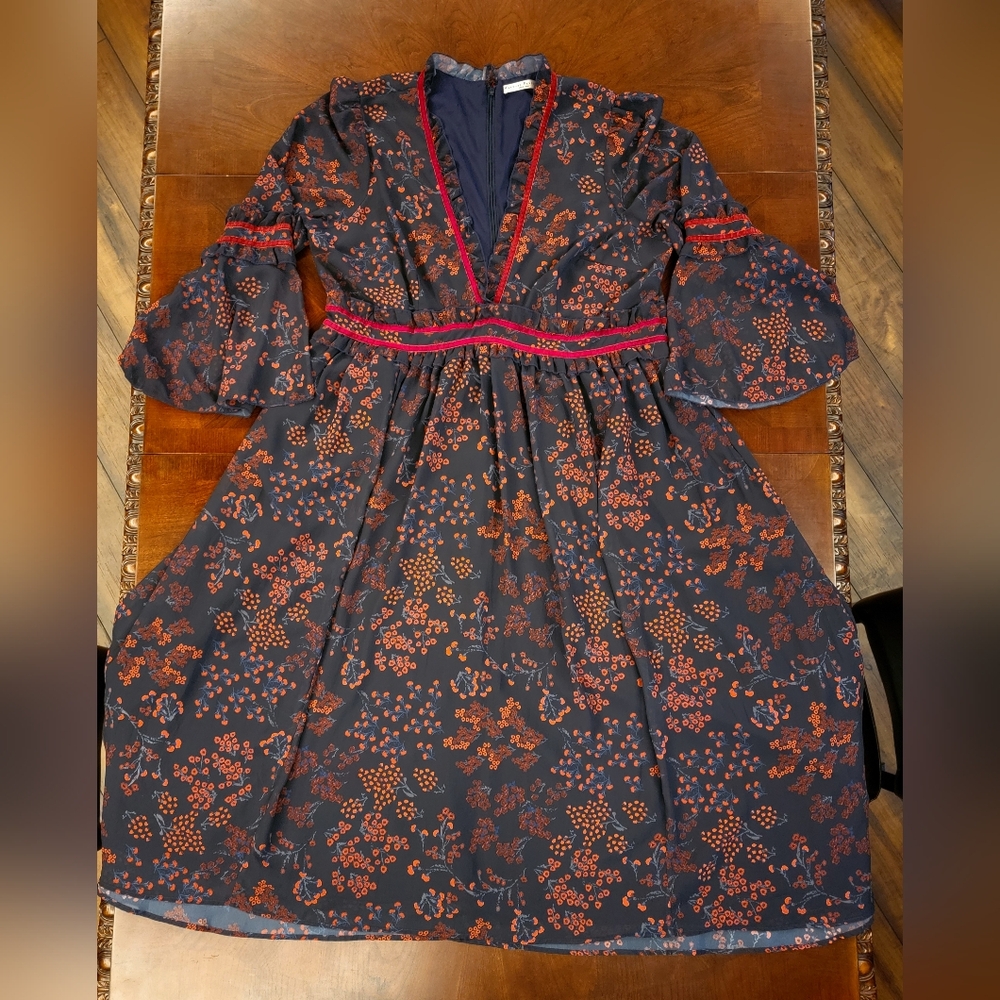 3X/24W eshakti Plunging floral print ruffle piped trim georgette dress